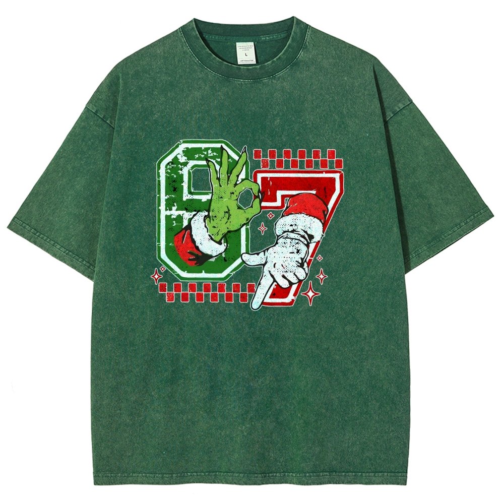 Six Seven 6 7 Christmas Vintage Distressed T-shirt