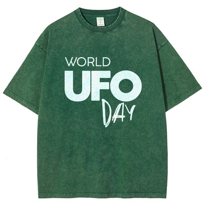 World Ufo Day Vintage Distressed T-shirt