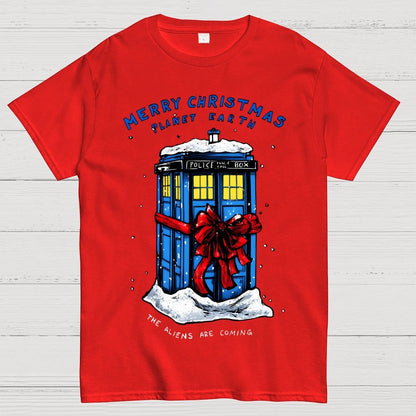 Merry Christmas Planet Earth The Aliens Are Coming Geek T-Shirt