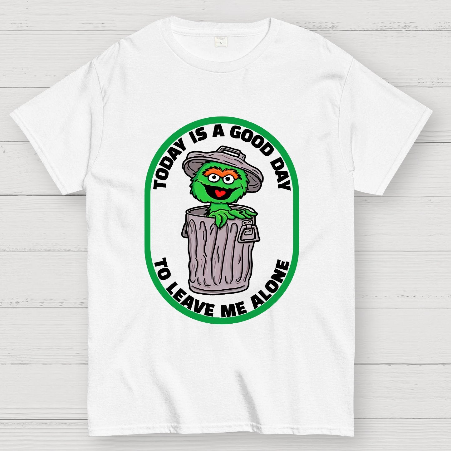 A good day to leave me alone Geek T-Shirt