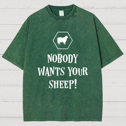 Nobody Wants Your Sheep Funny Boardgames Geek Vintage Distressed T-shirt