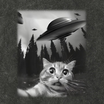 Cat With UFOs Vintage Distressed T-shirt