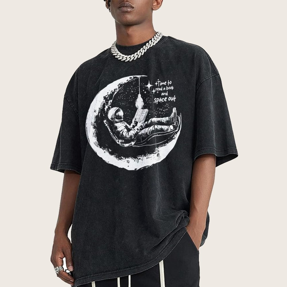 Time to read a book Vintage Distressed T-shirt