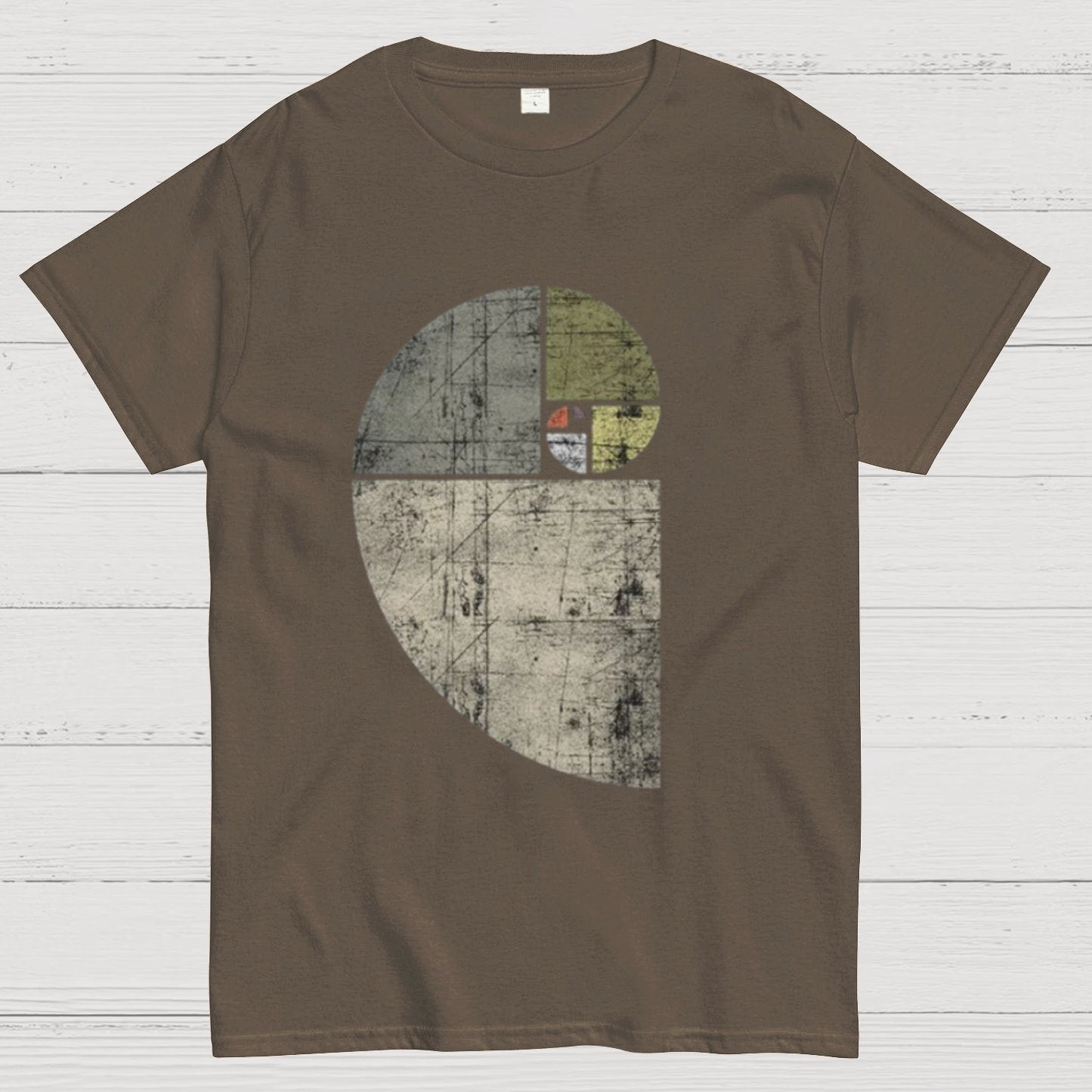 Distressed Fibonacci Spiral Geek Graphic T-Shirt