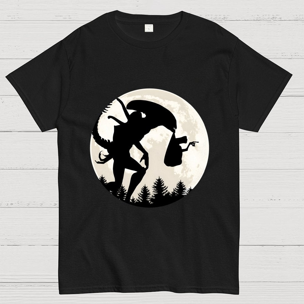 Strange creature and alien Geek T-Shirt