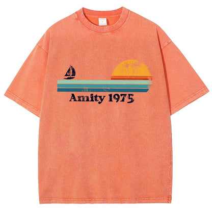 Amity 1975 Sunset Retro Sailboat Sunrise Summer Vintage Distressed T-shirt
