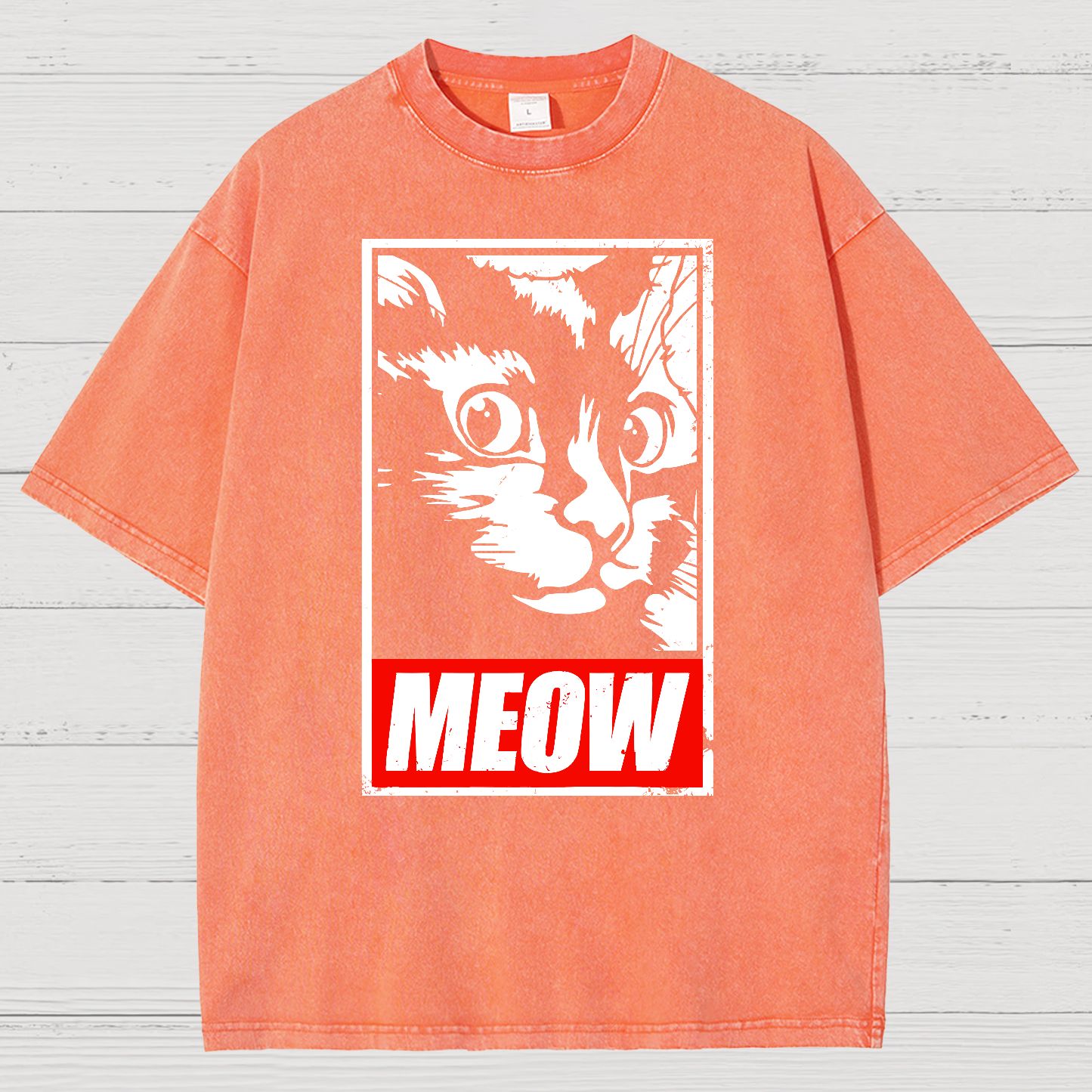Meow！！Vintage Distressed T-shirt