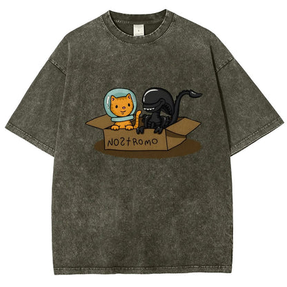 Jonesy And Mysterious Creature In A Box Vintage Distressed T-shirt