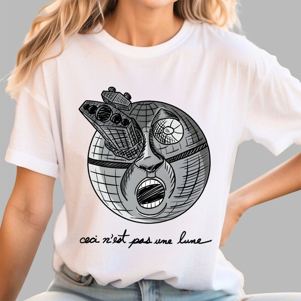 Ceci N’Est Pas Une Lune Geek T-Shirt