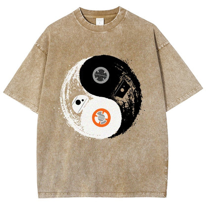 Robot Balance Vintage Distressed T-shirt