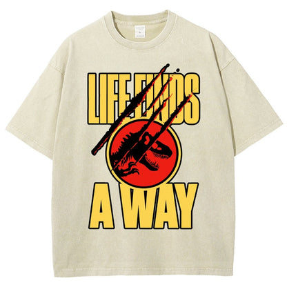 Life finds a way Vintage Distressed T-shirt