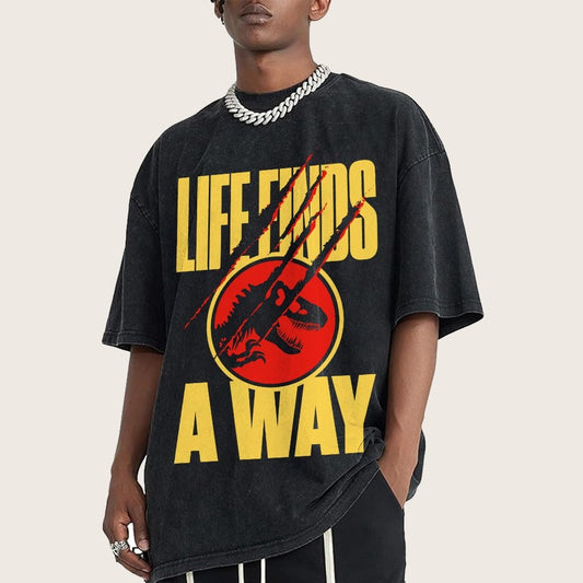 Life finds a way Vintage Distressed T-shirt