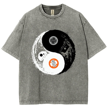 Robot Balance Vintage Distressed T-shirt