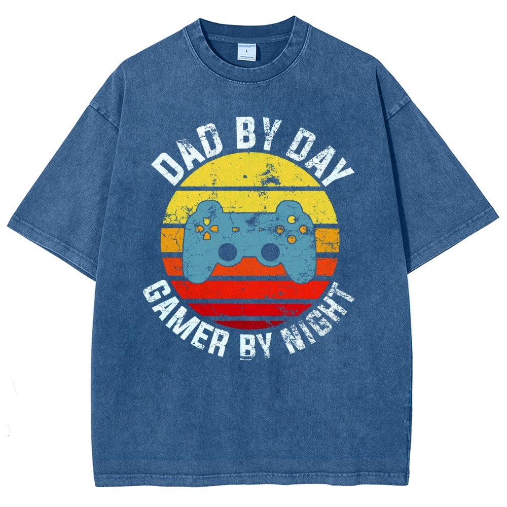 Dad By Day Gamer By Night Vintage Retro Vintage Distressed T-shirt