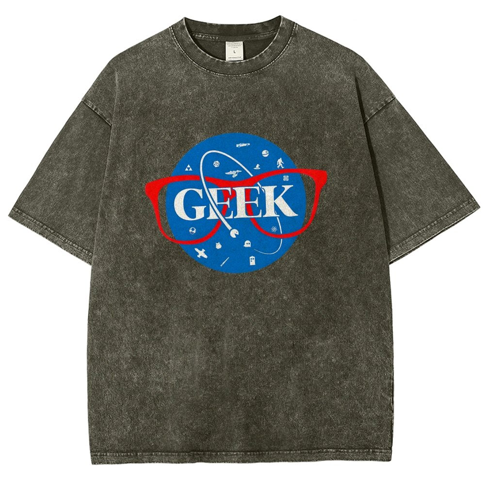 GEEK Space Patch Vintage Distressed T-shirt
