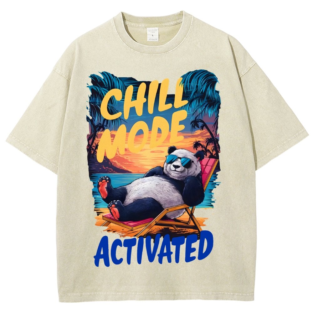 Giant Panda Holiday Art Print Vintage Distressed T-shirt