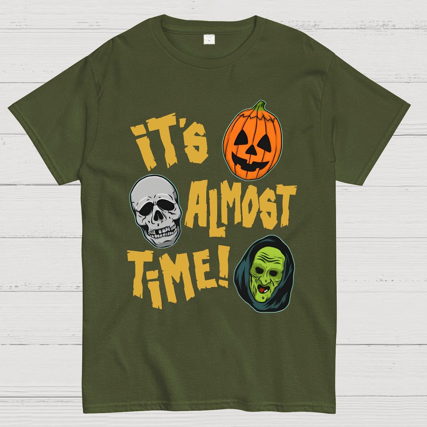 It‘s Almost Time ﻿Halloween Geeky T-Shirt