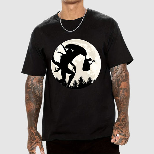 Strange creature and alien Geek T-Shirt