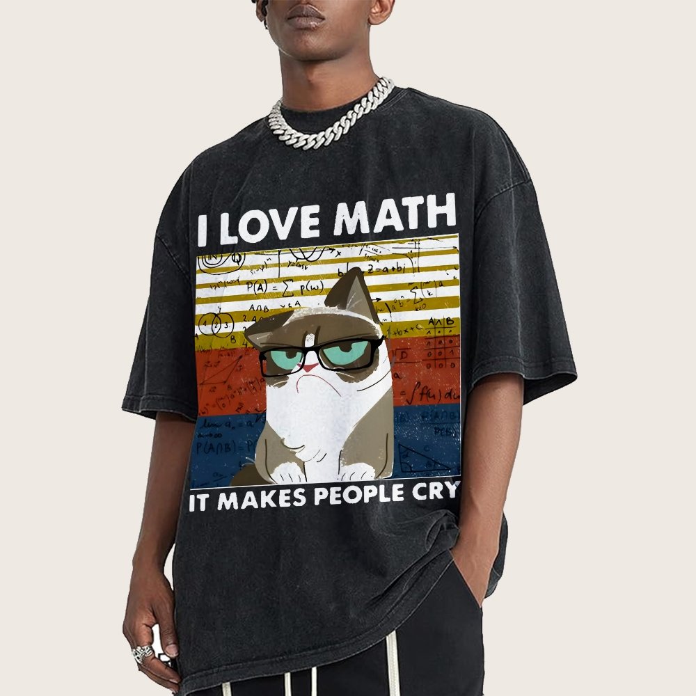 I Love Math It Makes People Cry Funny Cat Vintage Distressed T-shirt