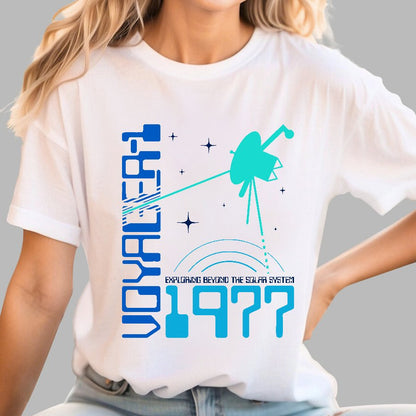 Voyager 1 - Universe explorer Geek T-Shirt