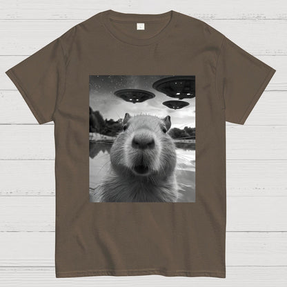 Capybara Selfie With UFOs Funny Geek T-Shirt