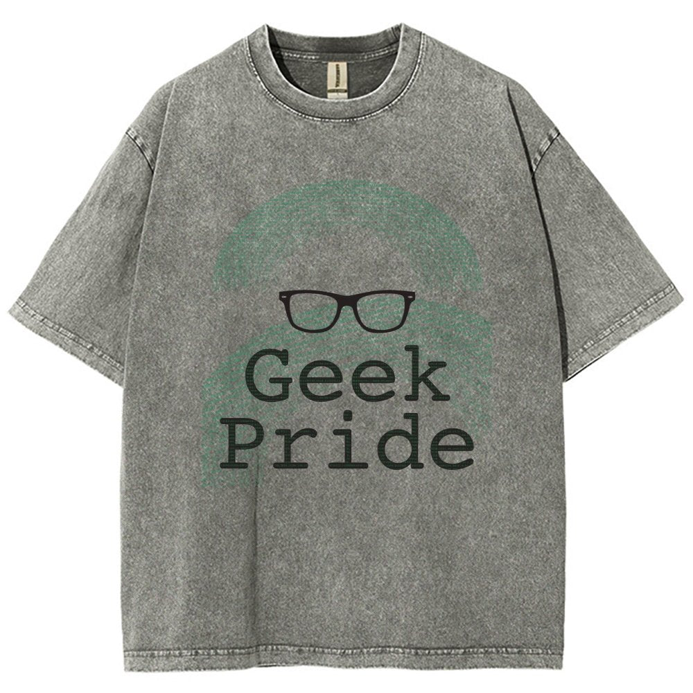 Geek Pried Vintage Distressed T-shirt