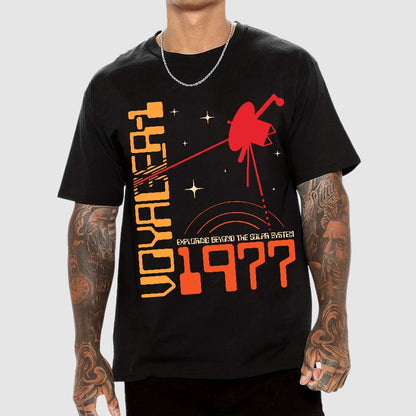 Voyager 1 - Universe explorer Geek T-Shirt