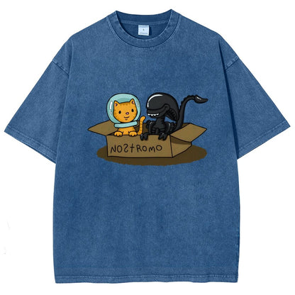 Jonesy And Mysterious Creature In A Box Vintage Distressed T-shirt