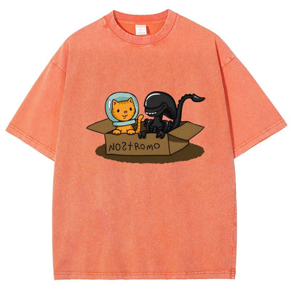 Jonesy And Mysterious Creature In A Box Vintage Distressed T-shirt