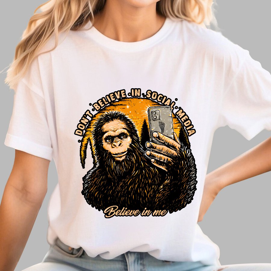 Don't Believe In Social Media Believe In Me Geek T-Shirt