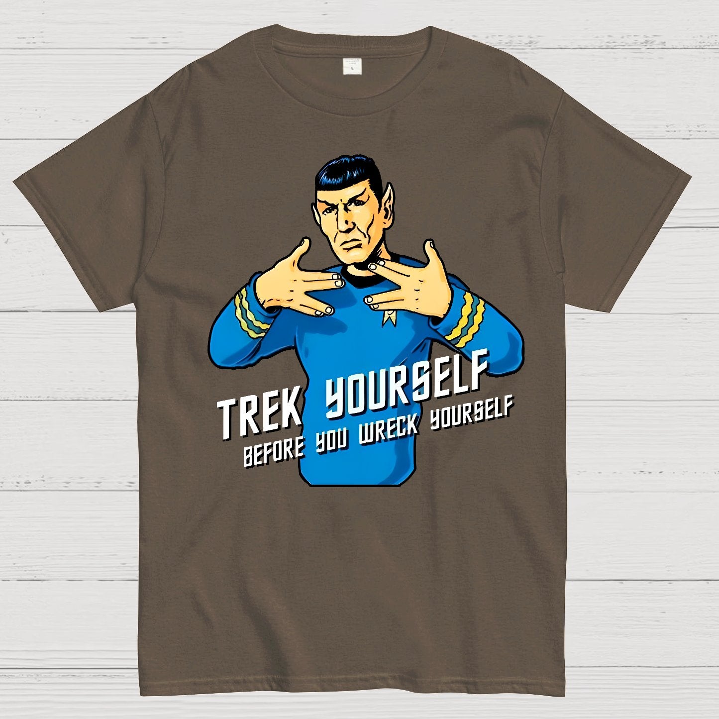Travel Yourself Before You Wreck Yourself Geek T-Shirt