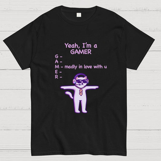 Madly In Love With You  Valentine's Day Geek T-Shirt