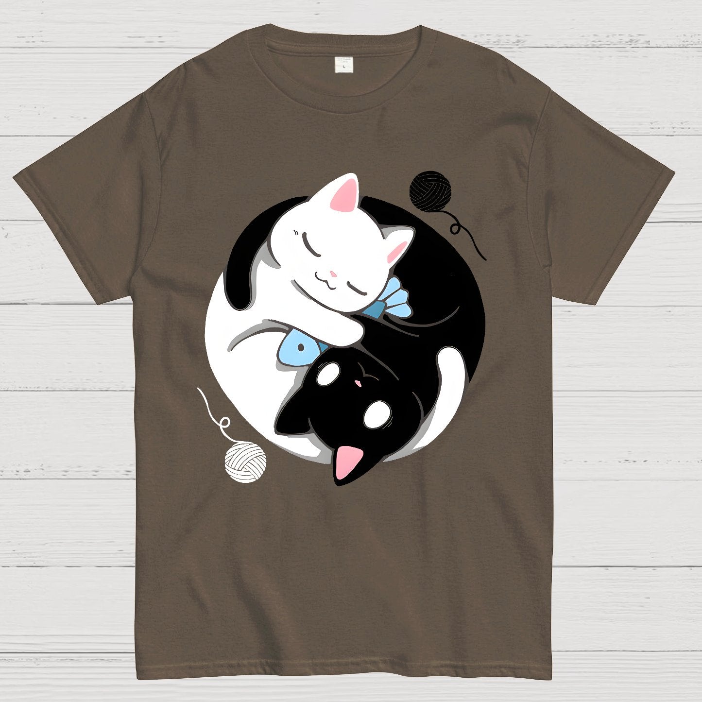 Balance Kittens Geek T-Shirt