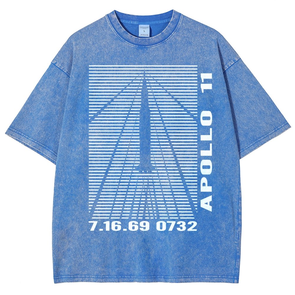 Shockwaves Apollo 11 Retro Space Design Vintage Distressed T-shirt