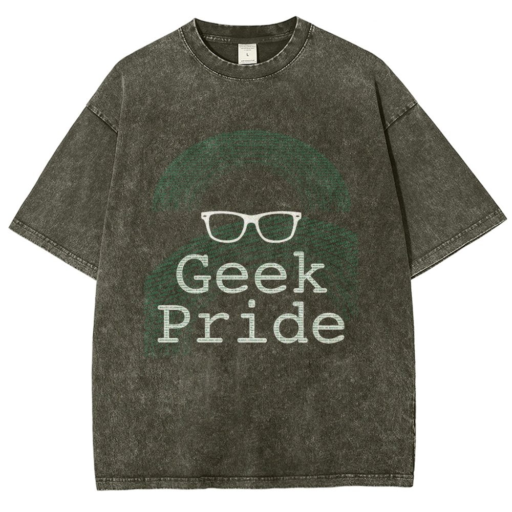 Geek Pried Vintage Distressed T-shirt