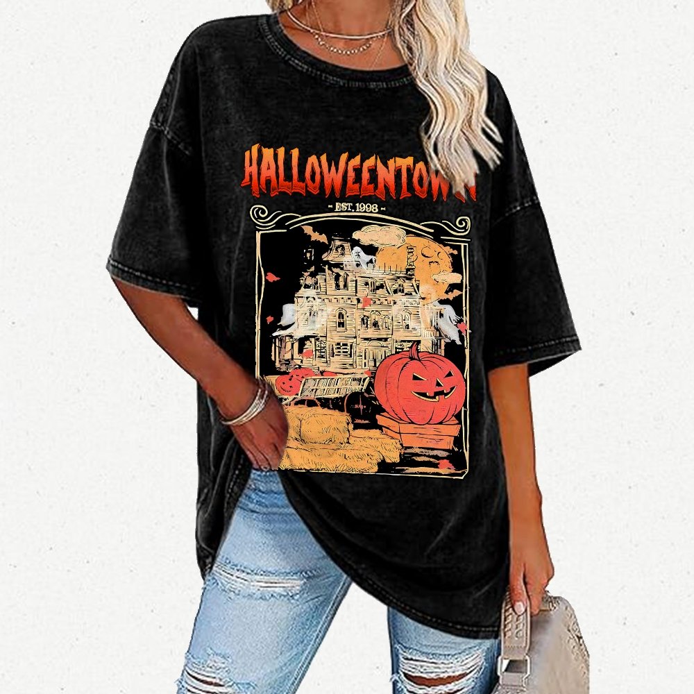 Spookyville University Est 1998. Halloween Vintage Distressed T-shirt