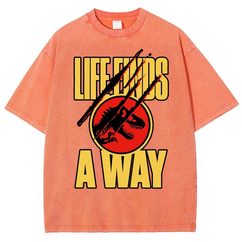 Life finds a way Vintage Distressed T-shirt