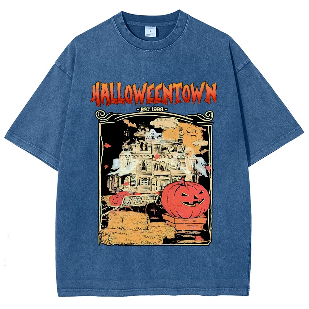 Spookyville University Est 1998. Halloween Vintage Distressed T-shirt