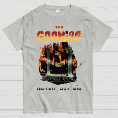 Never Say Die Geek T-Shirt