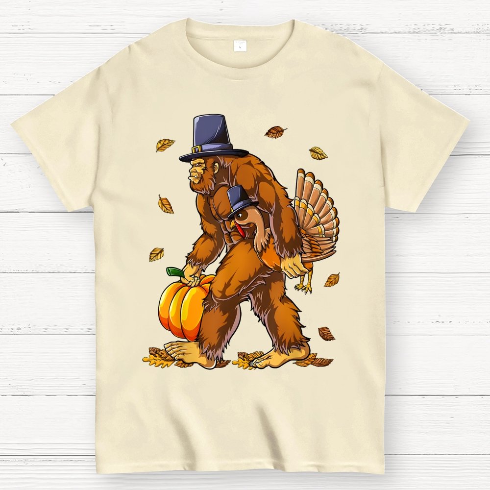 Bigfoot Turkey Pumpkin Thanksgiving Sasquatch Geek T-Shirt