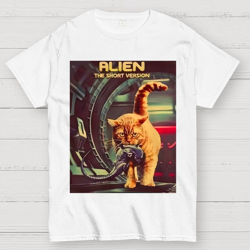 Mystery Cat Heavy Geek T-Shirt