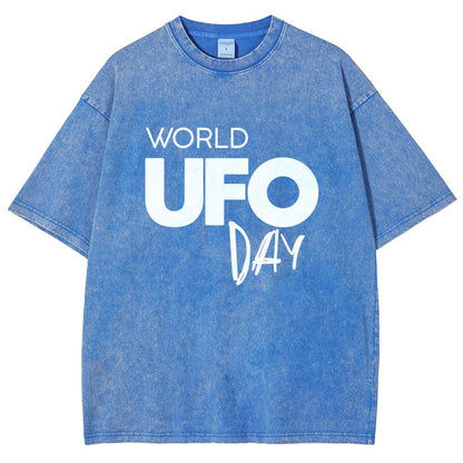World Ufo Day Vintage Distressed T-shirt