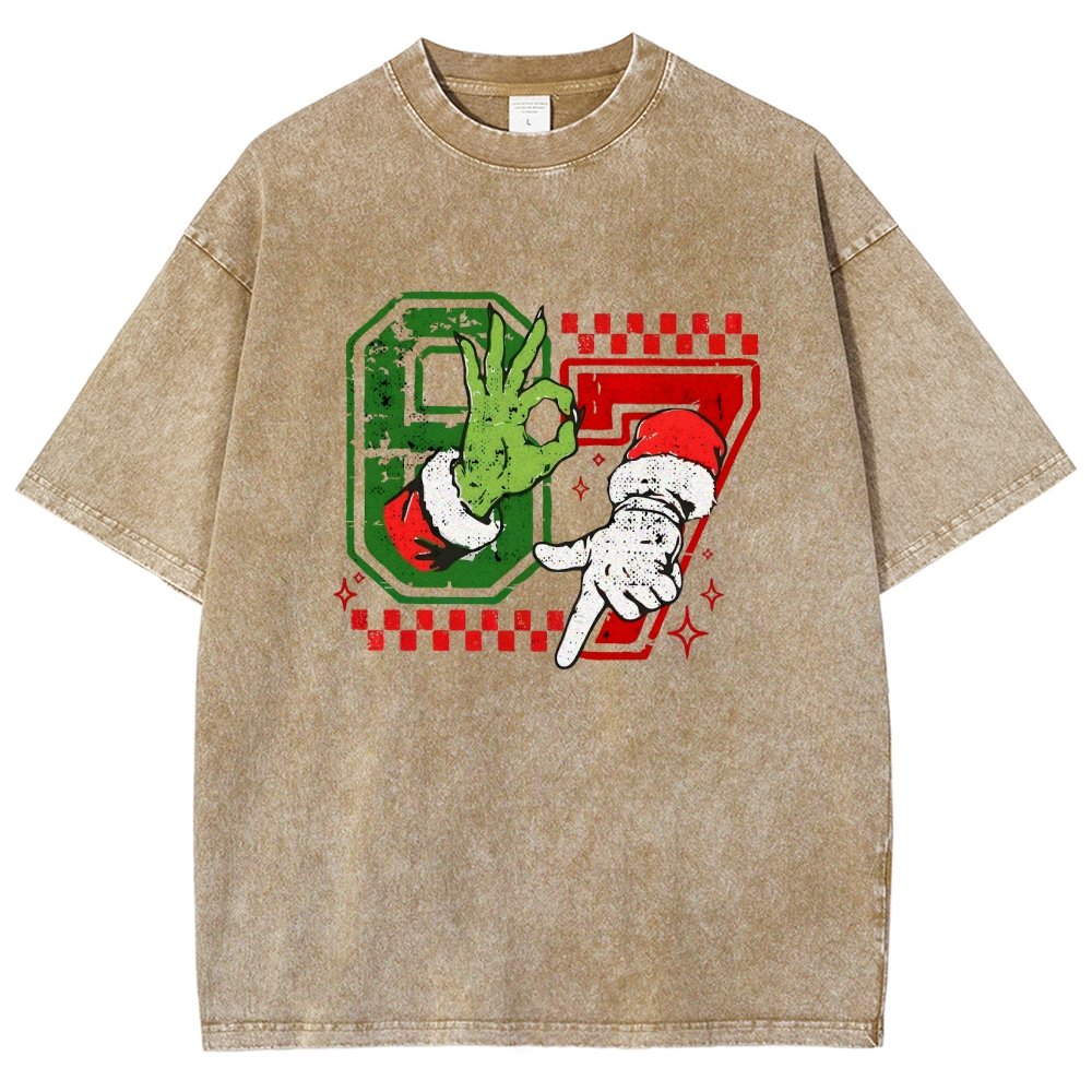 Six Seven 6 7 Christmas Vintage Distressed T-shirt