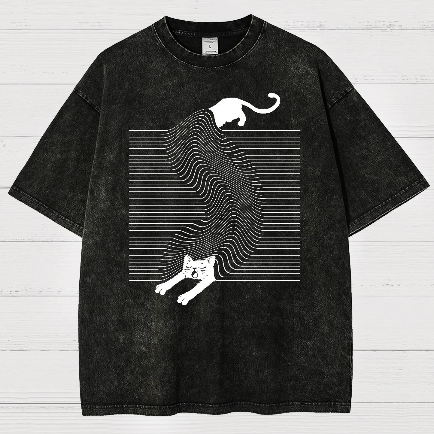 Cute Cat Vintage Distressed T-shirt