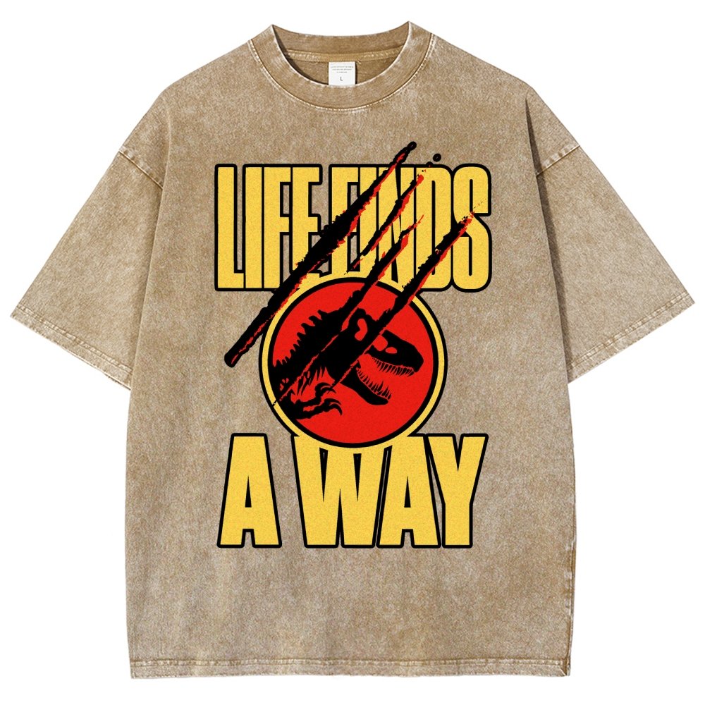 Life finds a way Vintage Distressed T-shirt