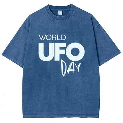 World Ufo Day Vintage Distressed T-shirt