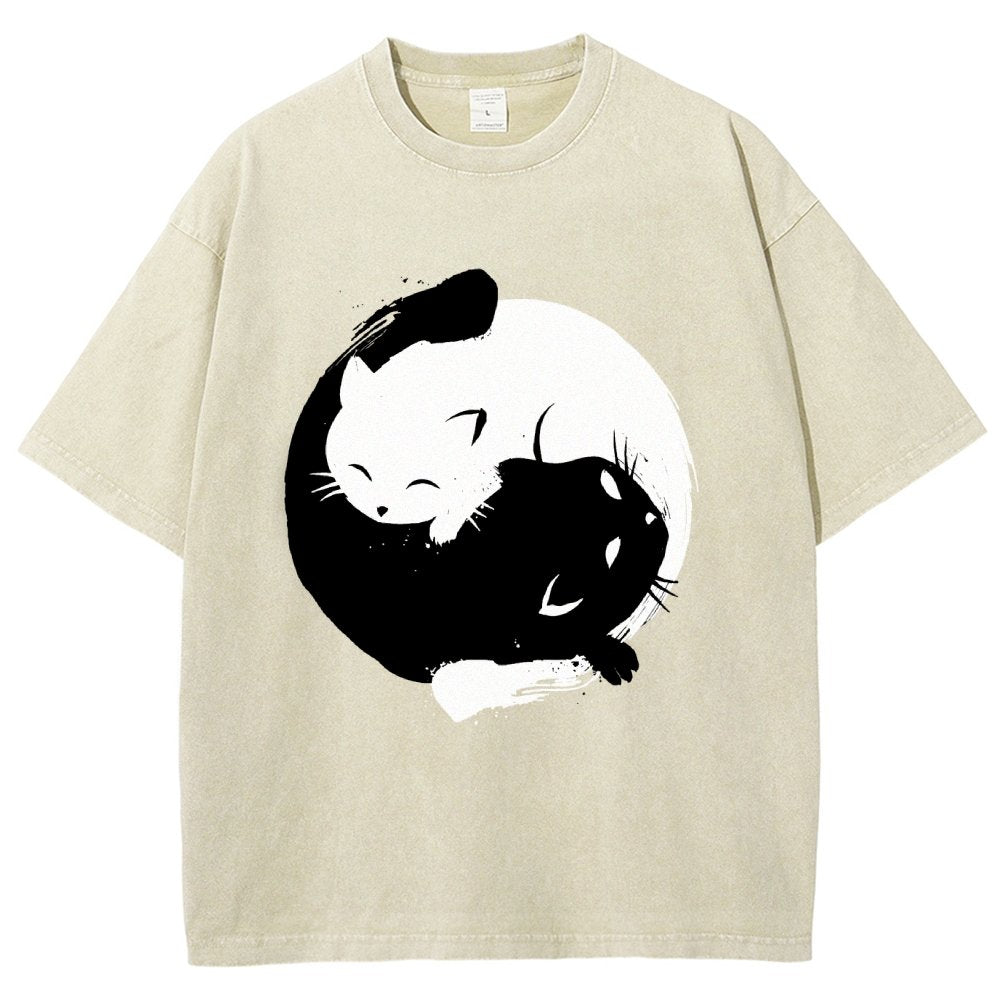 Yin-yang Cat Vintage Distressed T-shirt