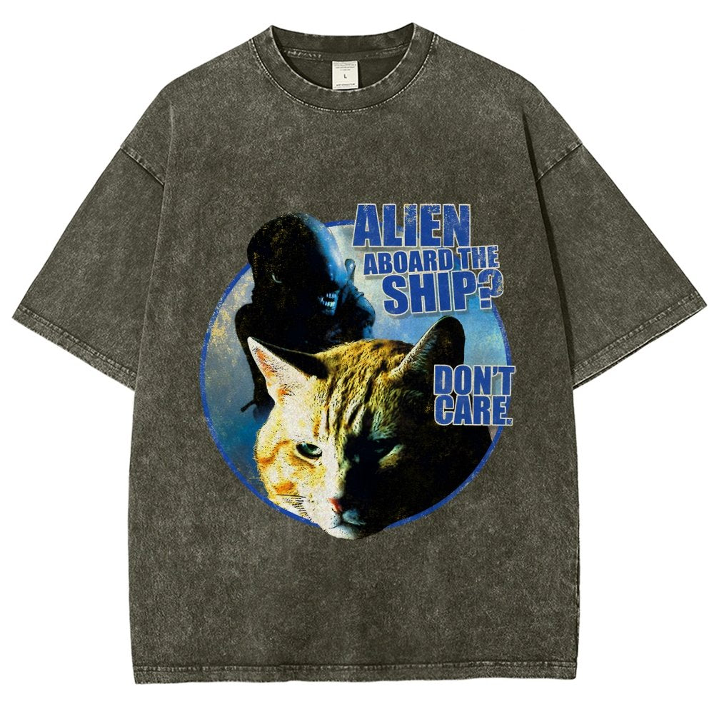 Top Cat Alien Aboard The Ship Don’t Care  Vintage Distressed T-shirt