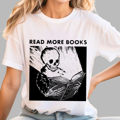Read More Books Unisex Geek T-Shirt