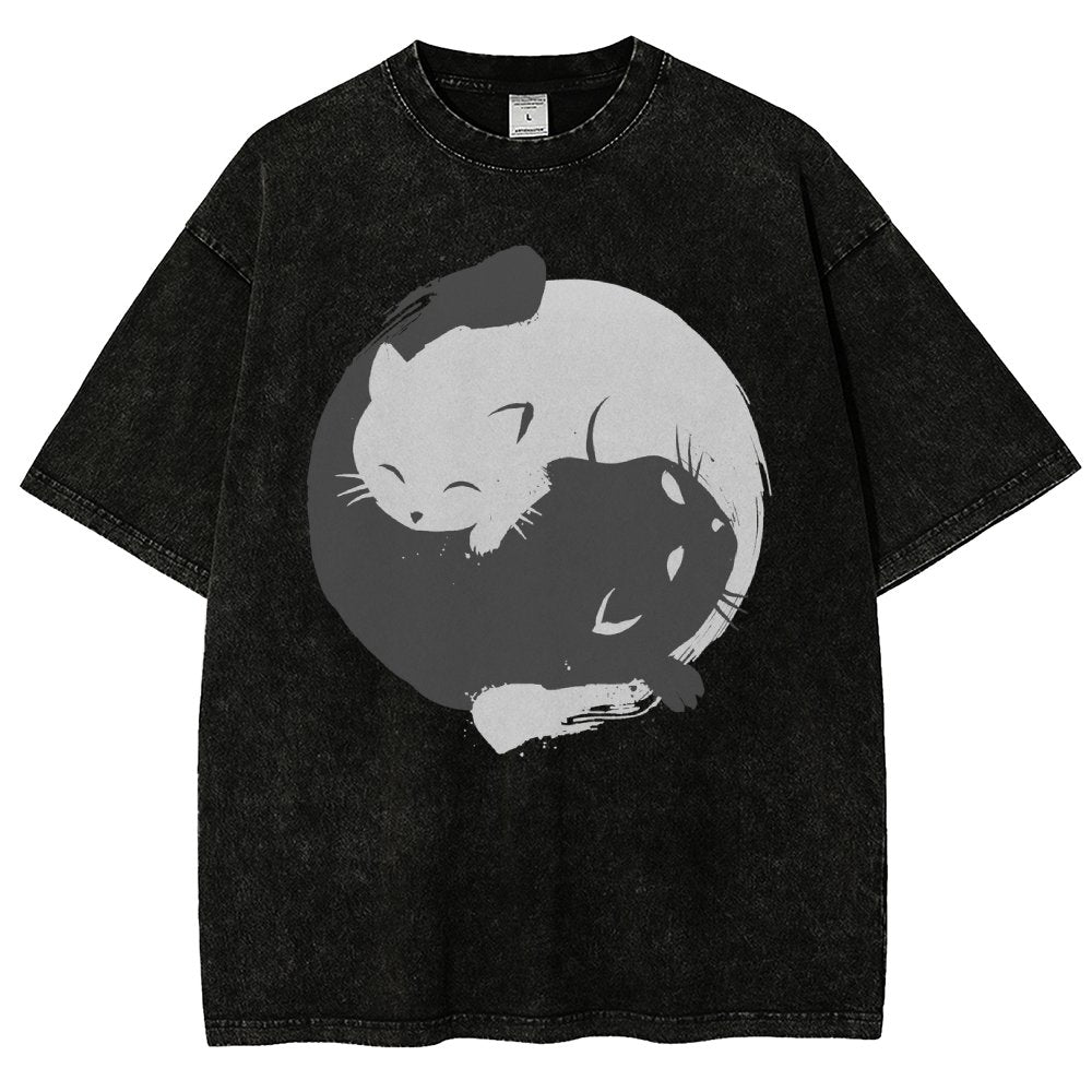 Yin-yang Cat Vintage Distressed T-shirt